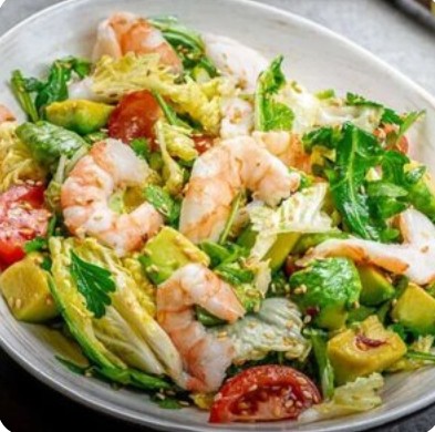 Салат с авокадо и креветками