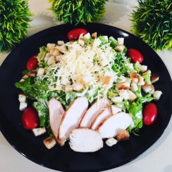Цезарь с курицей