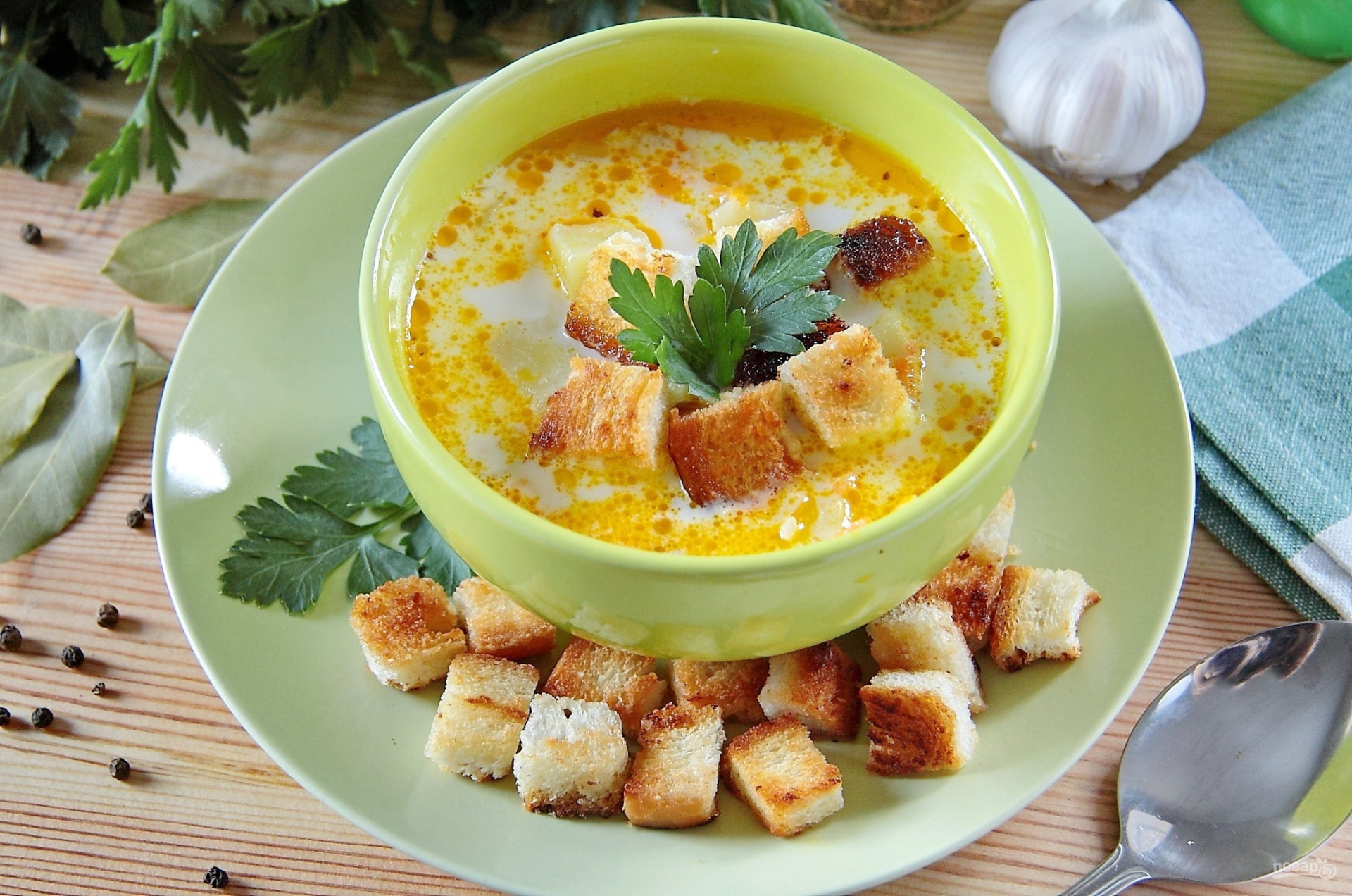 Суп сырный с курицей