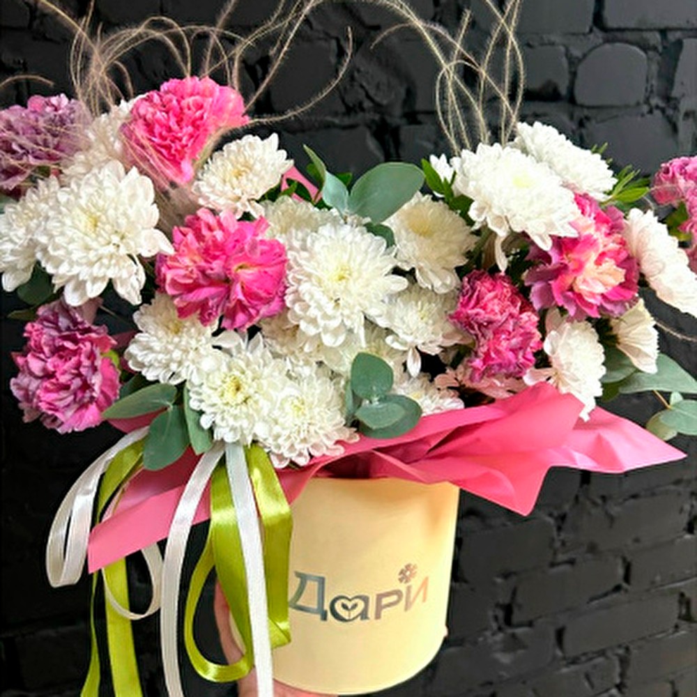 №84 Коробочка с хризантемой и диантусами Xl