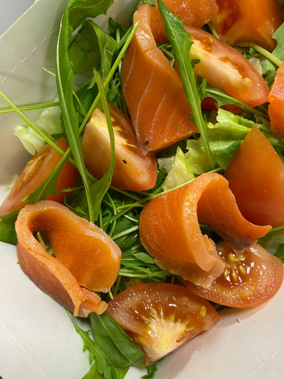 С лососем и рукколой