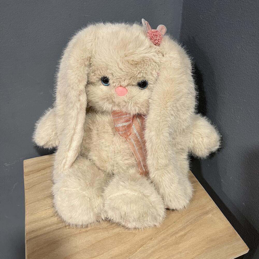 Плюшевая мягкая зайка