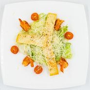 Салат Цезарь с креветками