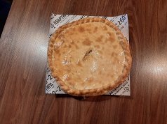 Пирог сдобный с горбушей и рисом