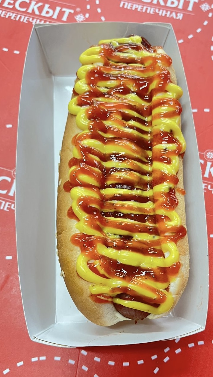 Хот-дог со сливочной колбаской