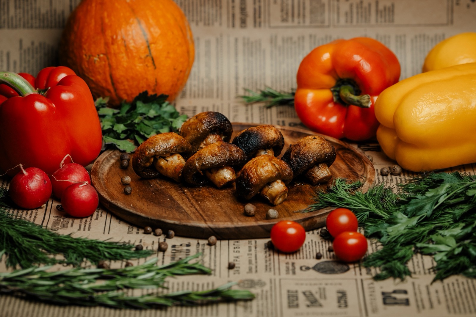 Грибы шампиньоны на углях