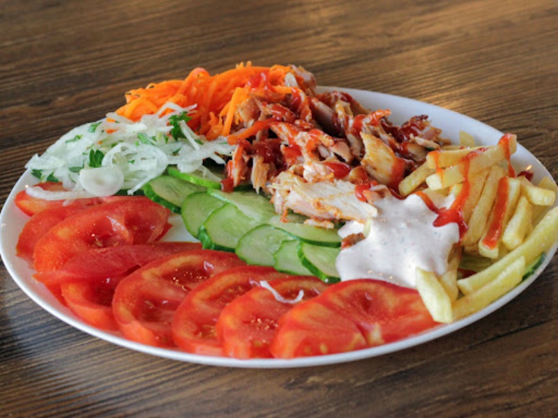 Шаурма на тарелке