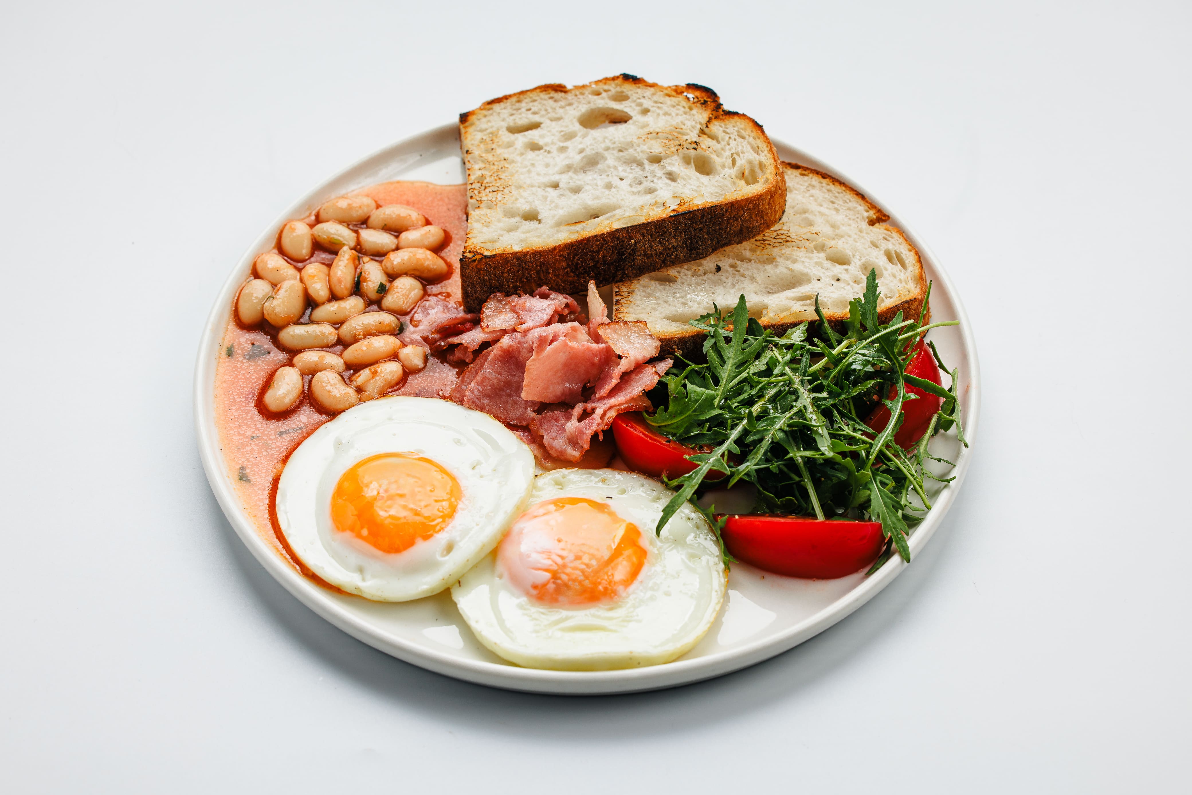 Глазунья с беконом