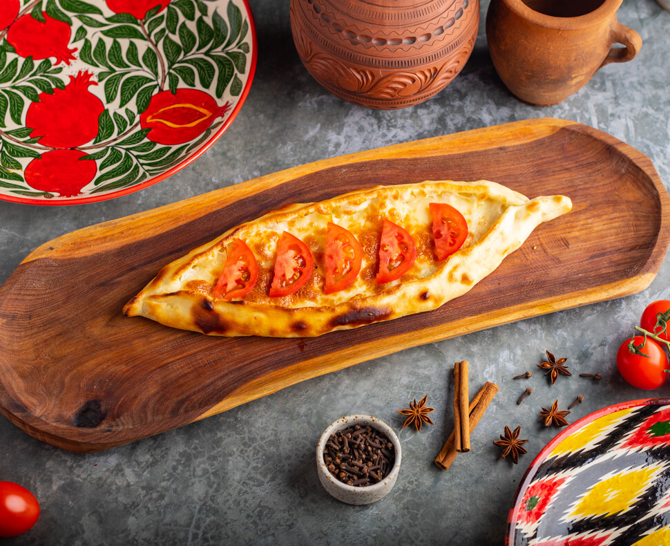 Пиде с томатами