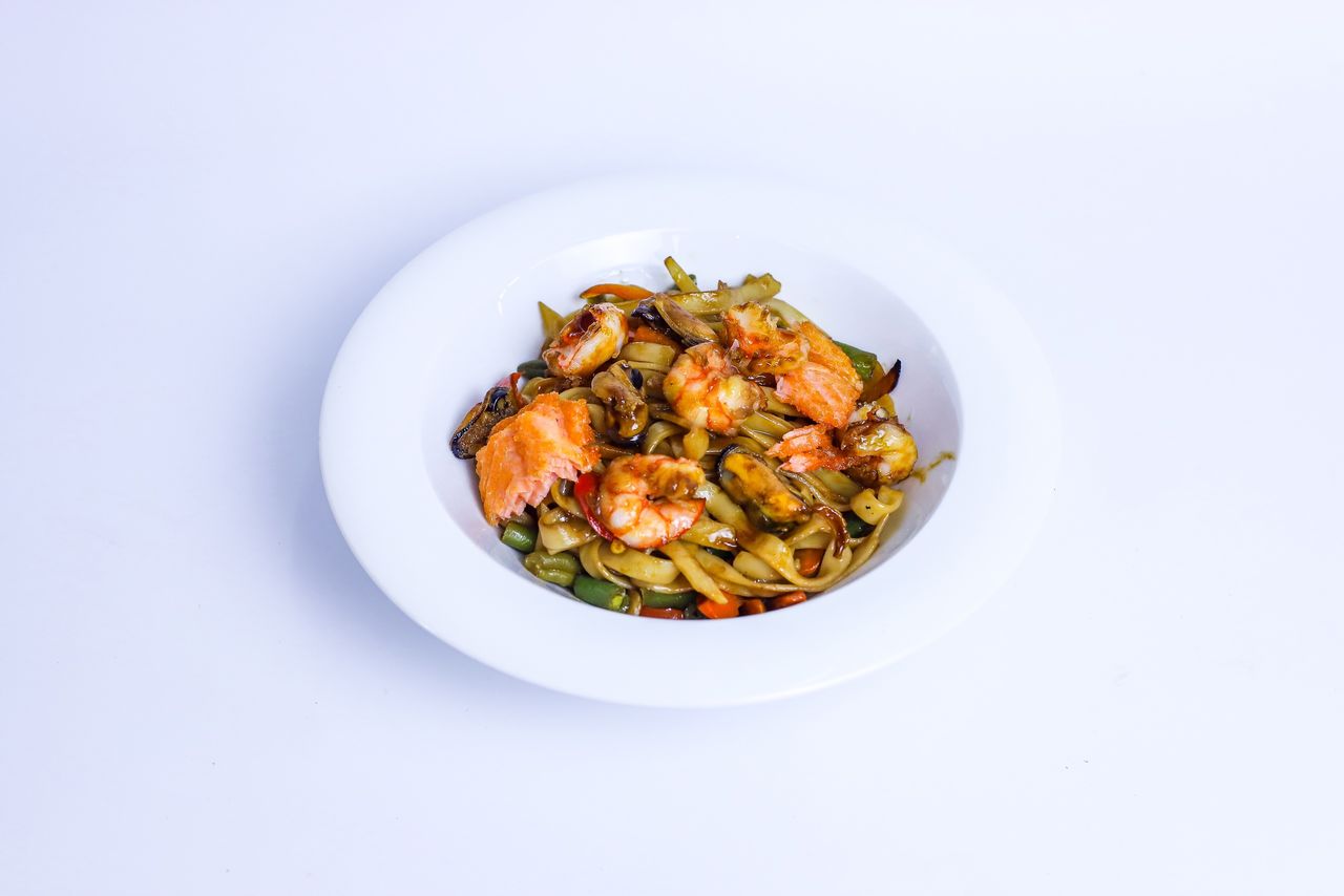 Wok с морепродуктами