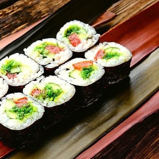 Ролл чукка маки с овощами