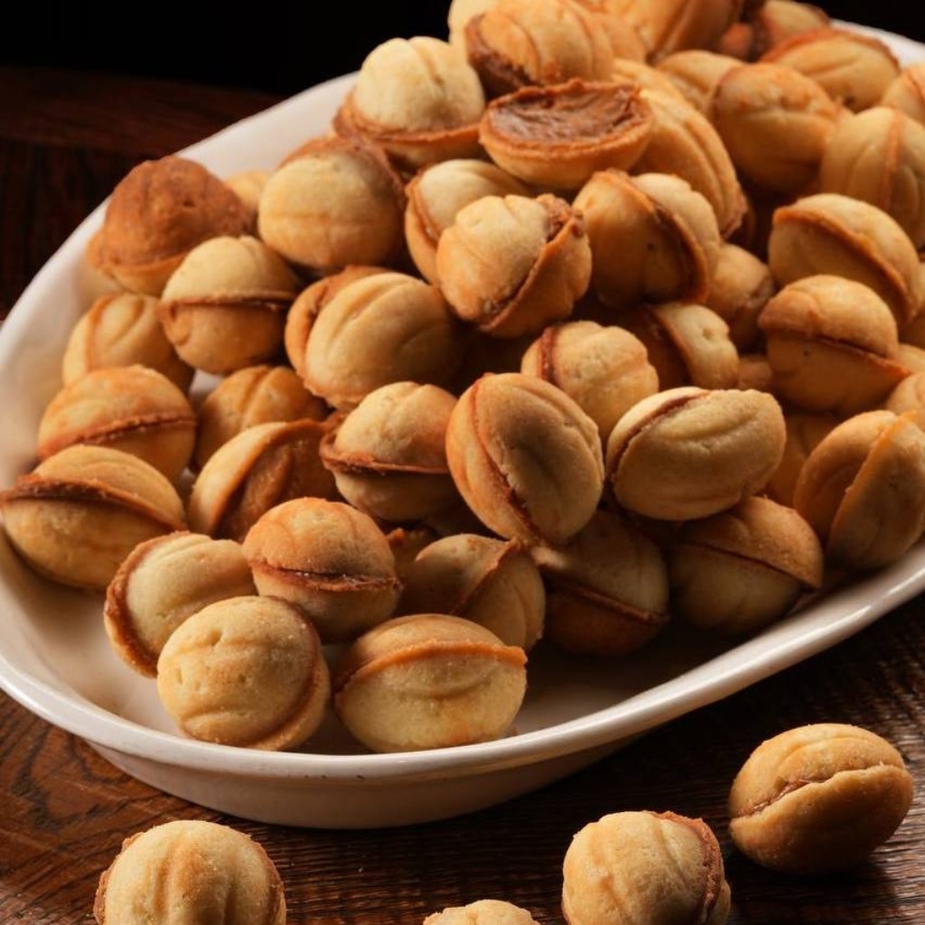 Орешки с вареной сгущенкой 3 шт