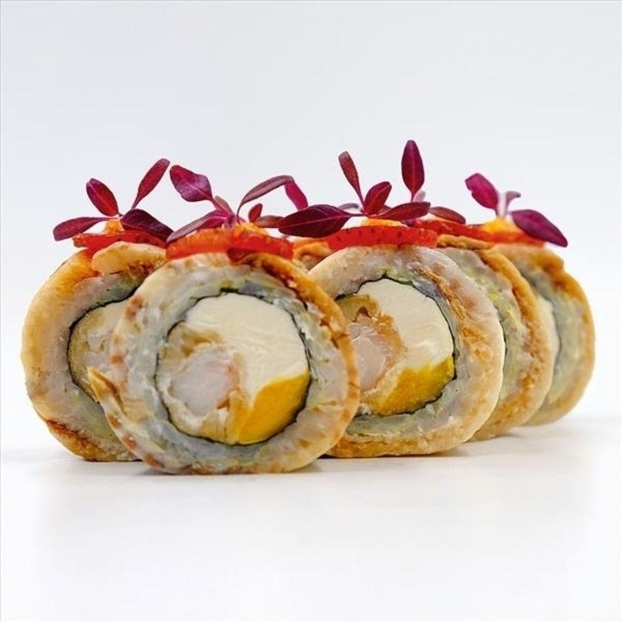 Ролл с угрём и клубникой