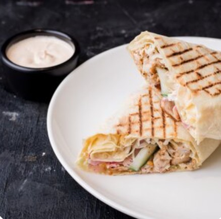 Шаурма со сметанным соусом свиная