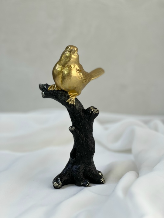 Статуэтка "Птица на ветке"