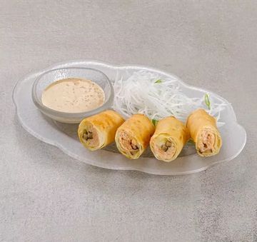 Спринг роллы с лососем и шиитаке 2 шт