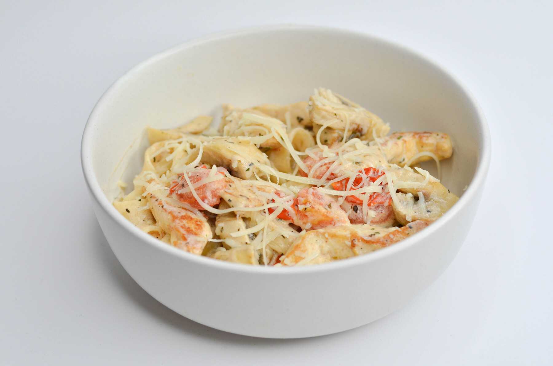 Фетучини с курицей и грибами