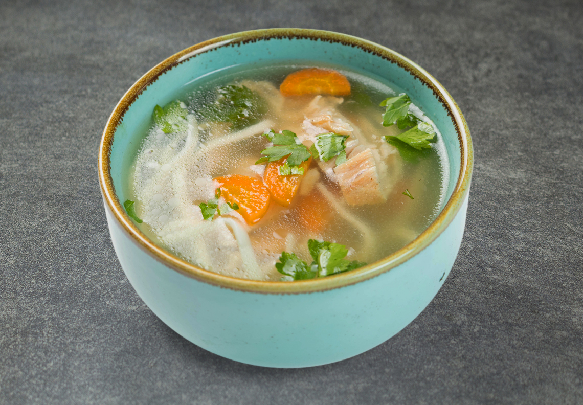 Супчик куриный с лапшой