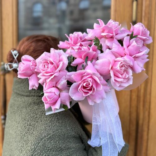 Розовая фран вывер роза в коробке М 