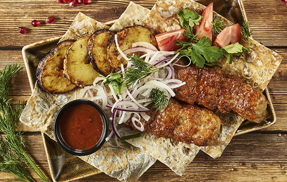 Люля-кебаб из курицы с сыром