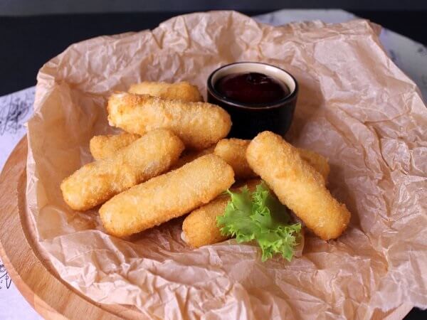 Сырные Палочки с соусом