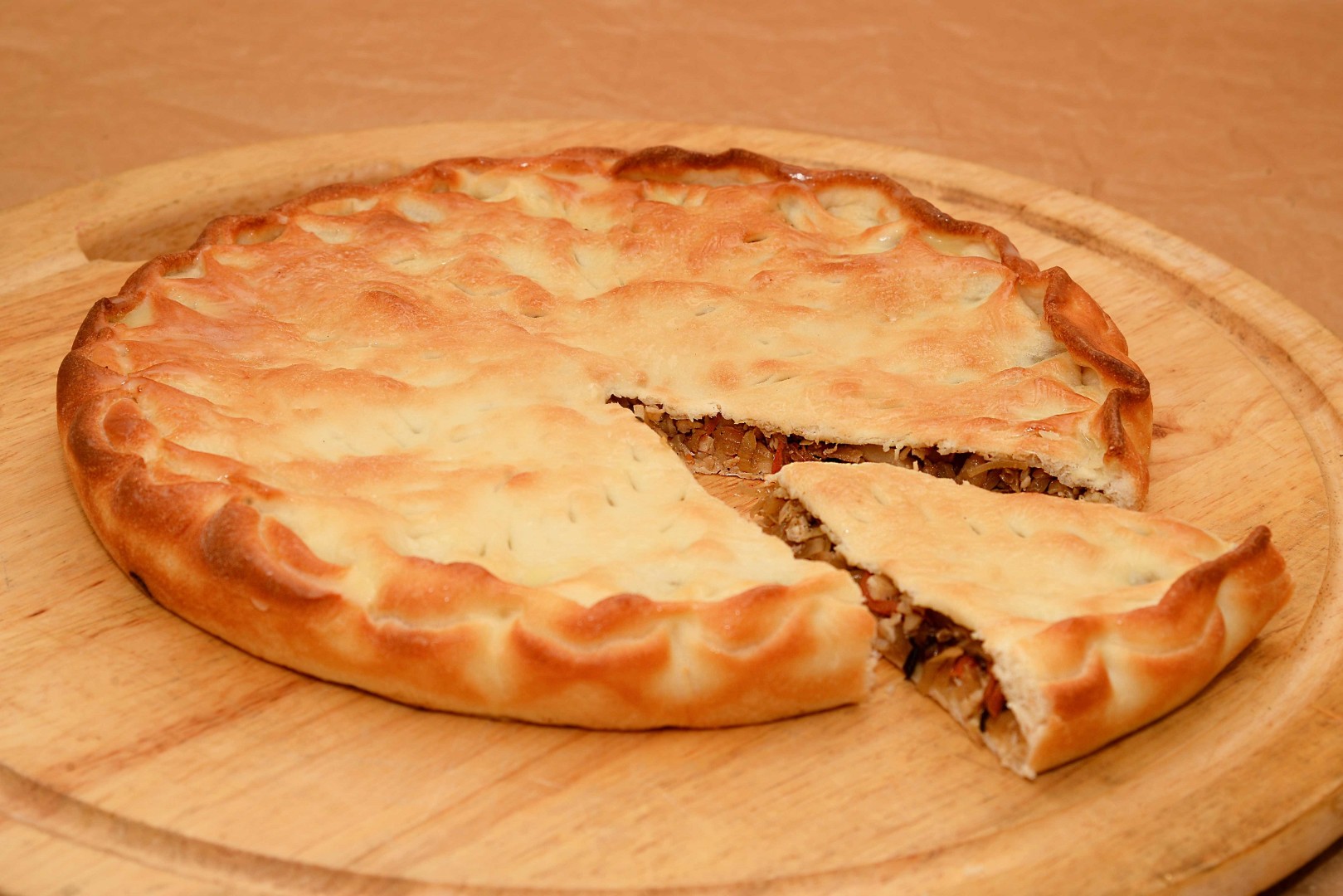 Пирог с капустой и курицей