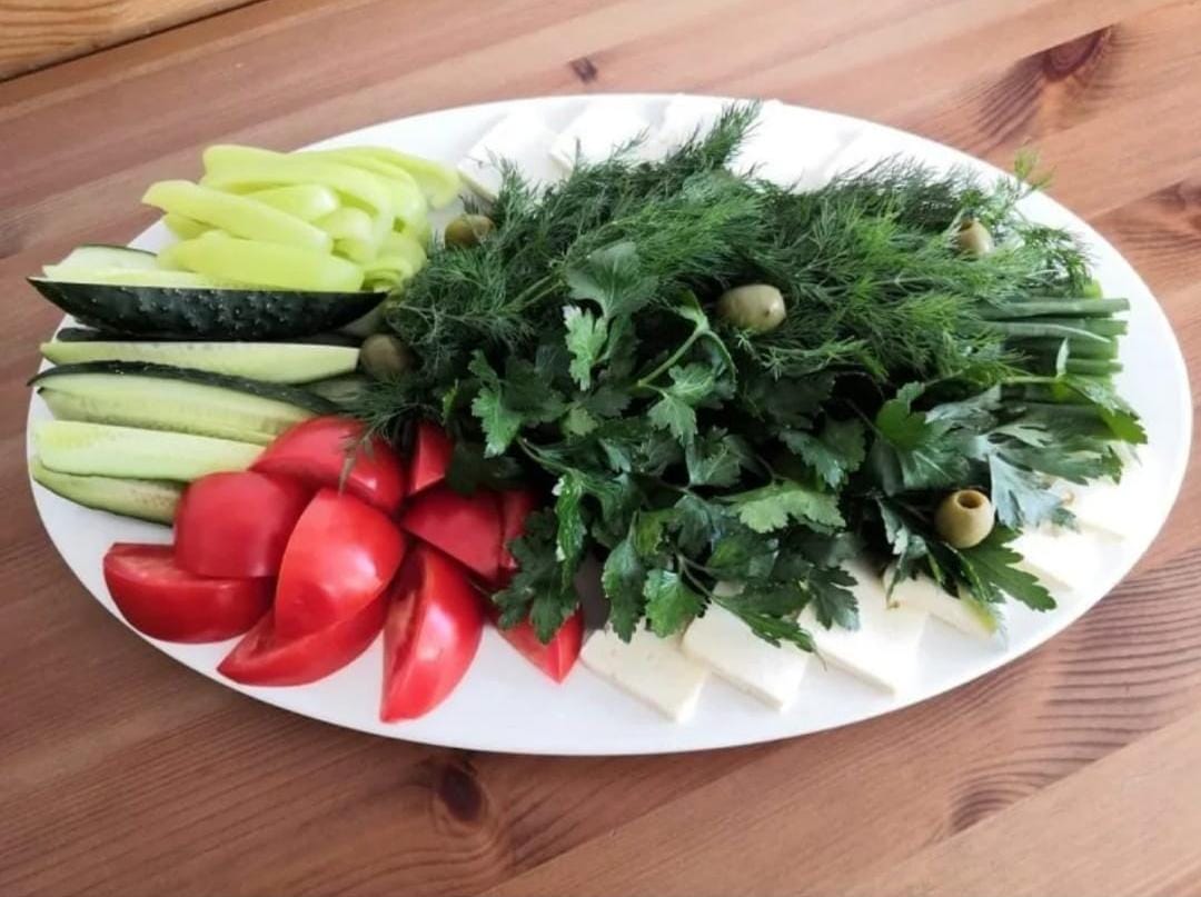 Брынза с зеленью