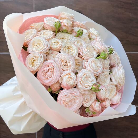 Букет кустовой пион розы