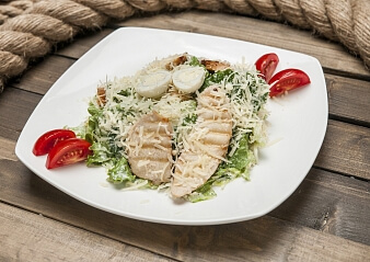 Цезарь с курицей