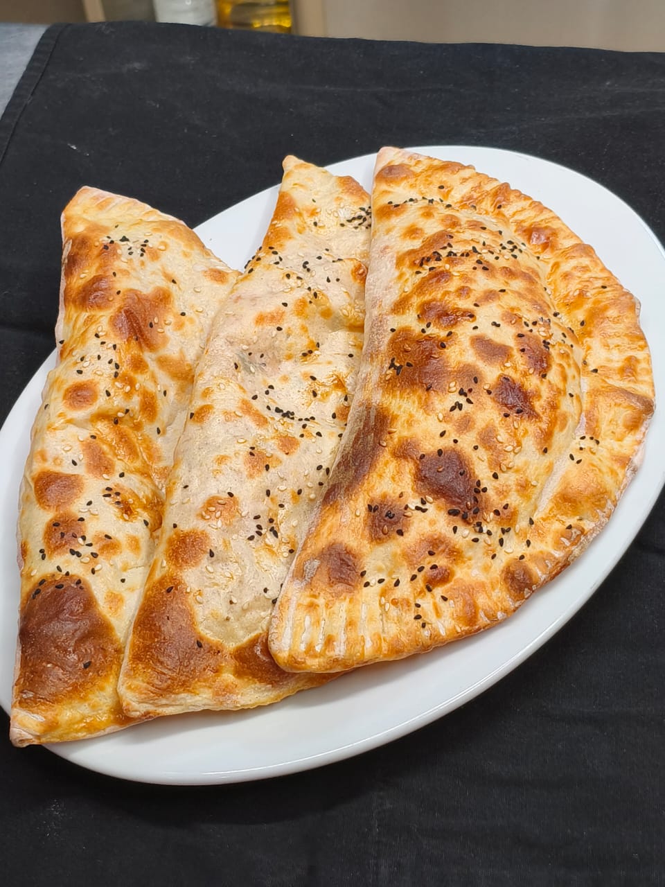 Турецкий пирог с курицей и овощами