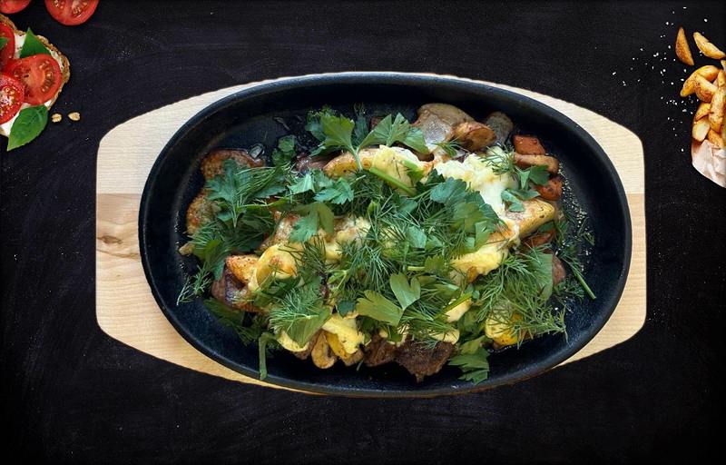Сковородка с курицей