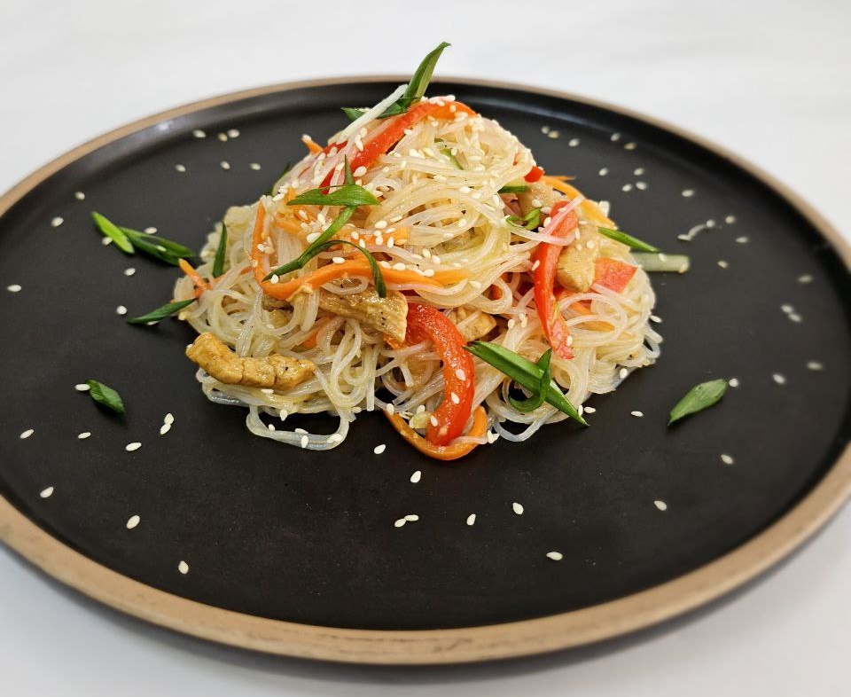 Фунчоза по-корейский  с курицей