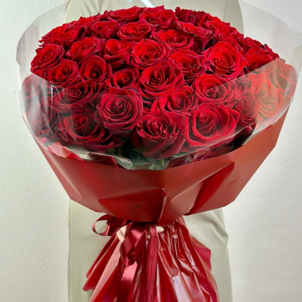 Букет из 51 красной розы