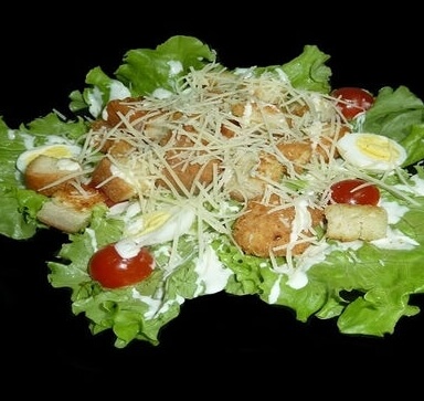 Салат Цезарь с курицей