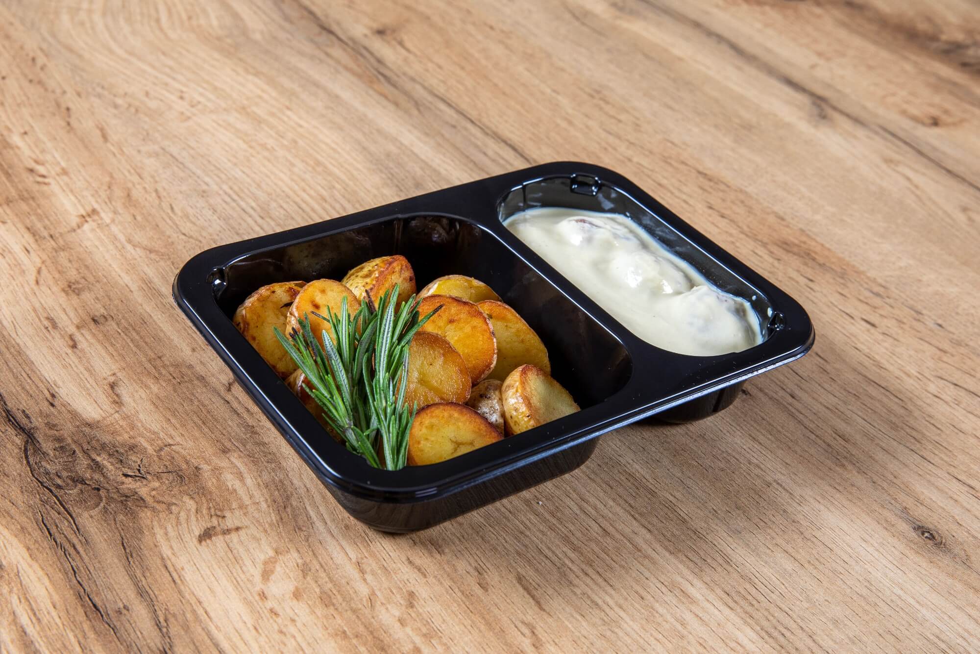 Фрикадельки с молодым картофелем