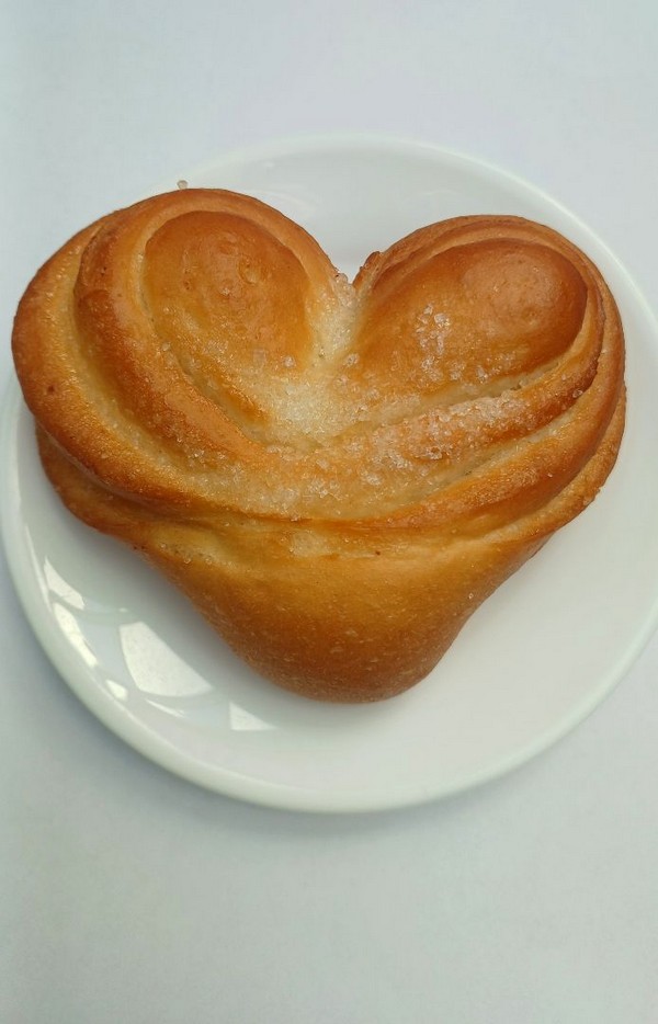 Плюшка с сахаром