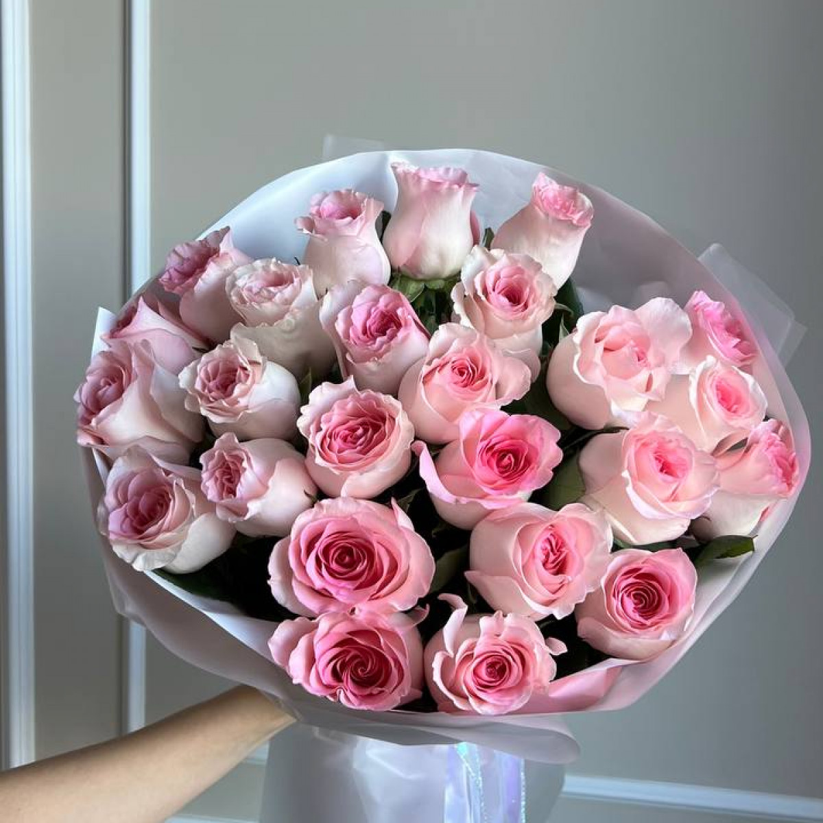 Моно букет из 25 роз 18 (предзаказ)