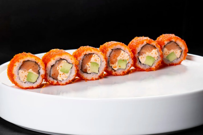 Ролл Калифорния с Лососем