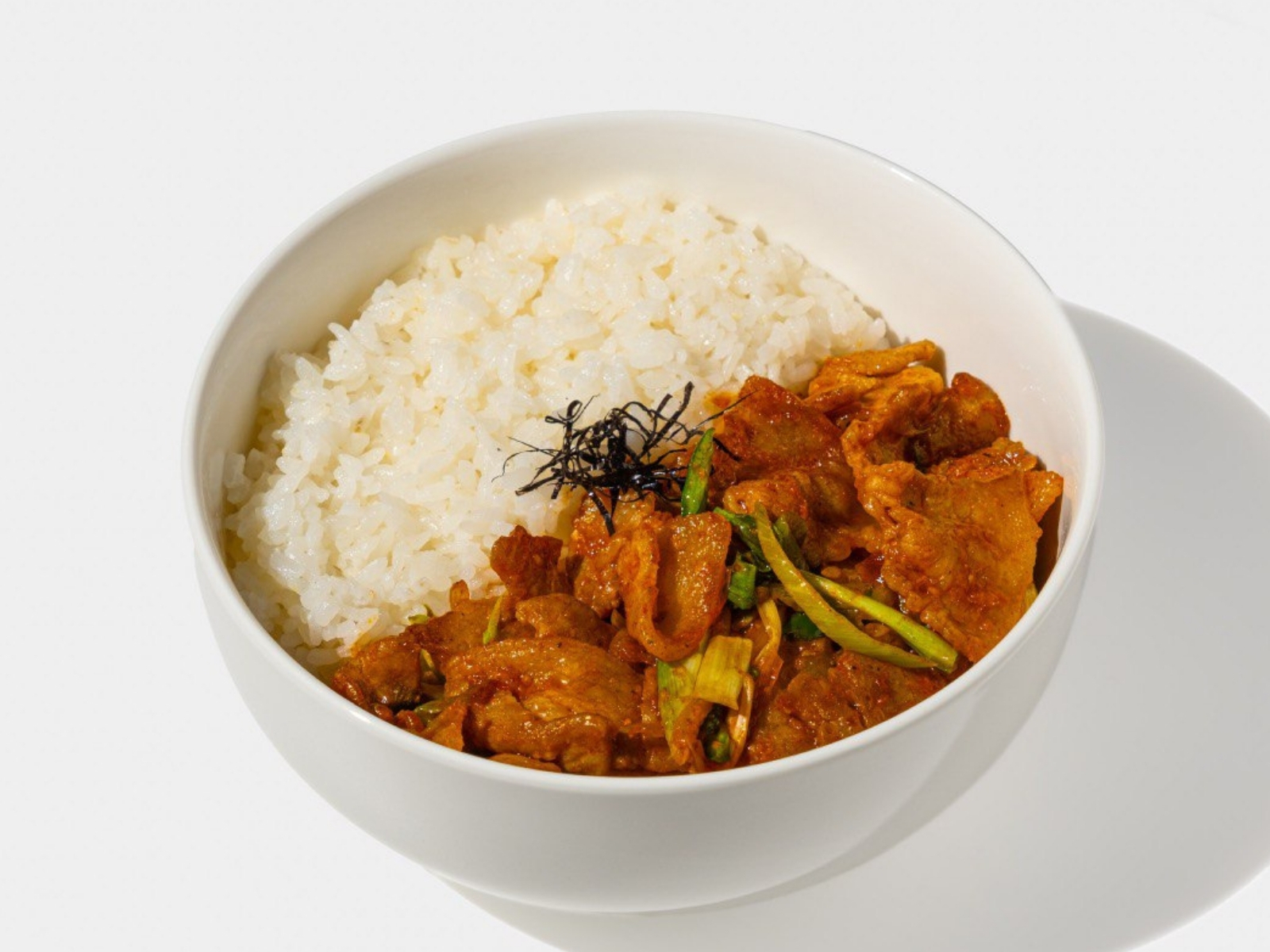 Маринованная острая свинина с рисом Чеюктоппаб