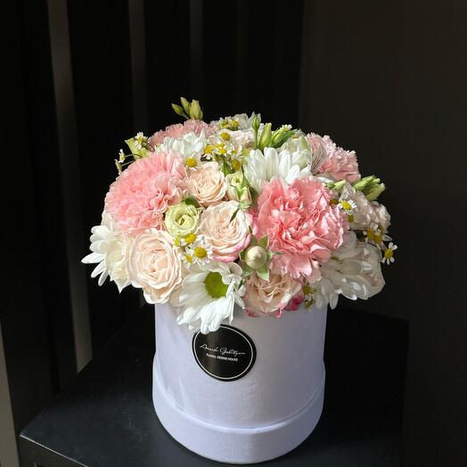 Цветы в коробке (размер М)