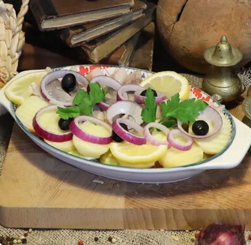 Селедочка с картошкой