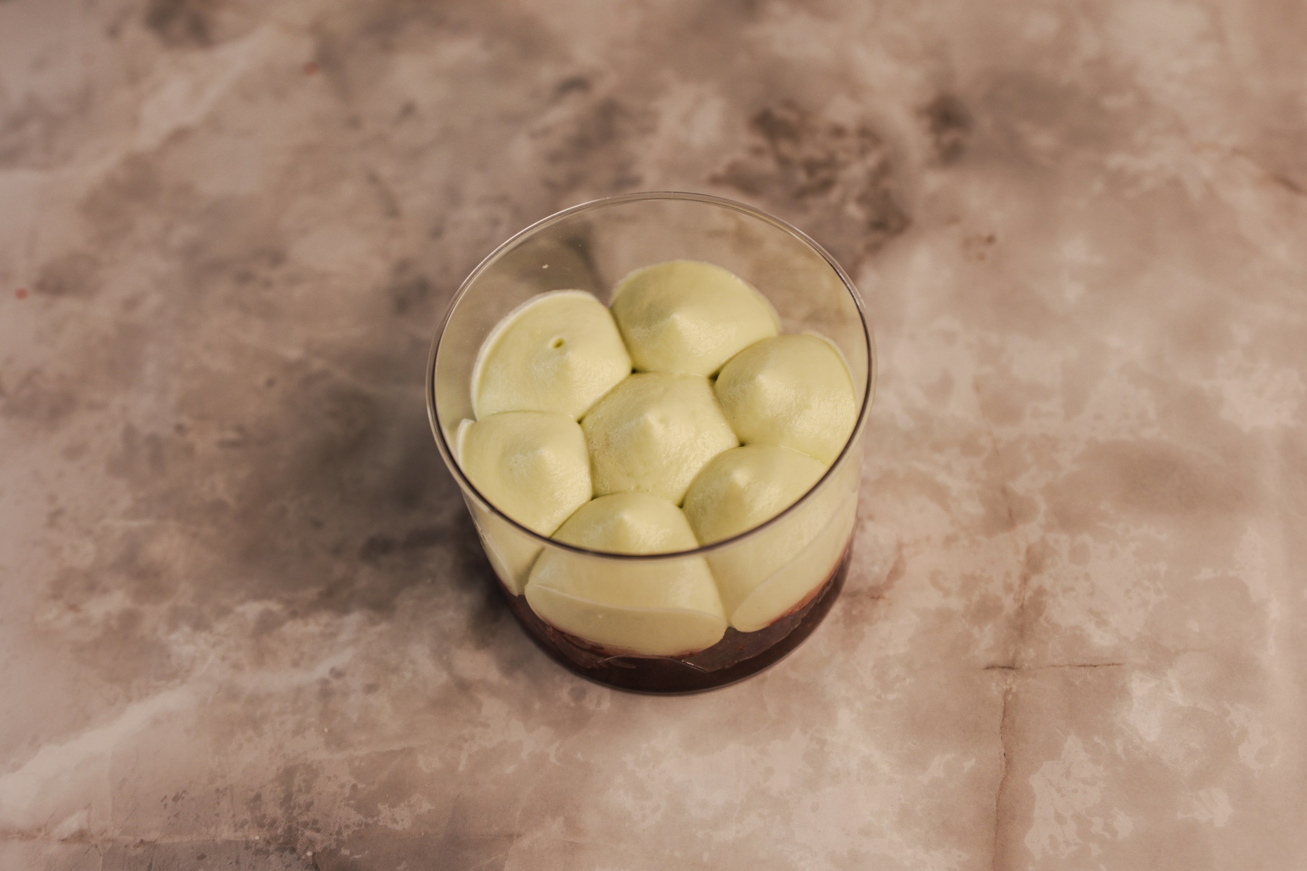 Пирожное малина-фисташка 90гр