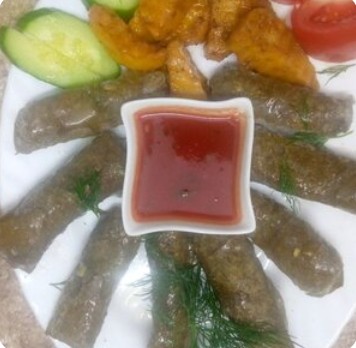 Долма в виноградных листьях