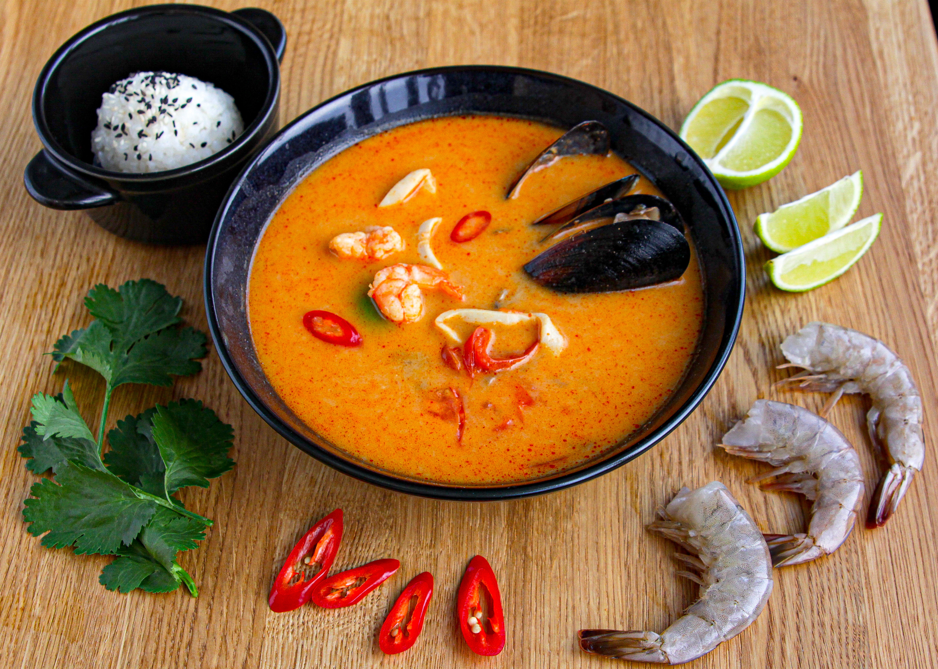 Острый Том Ям 