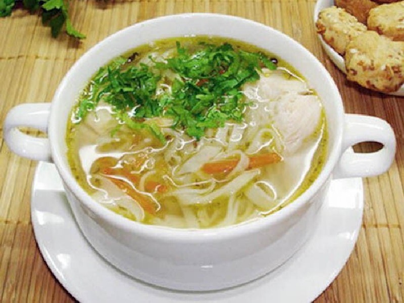 Суп-лапша куриная с мясом (400гр)