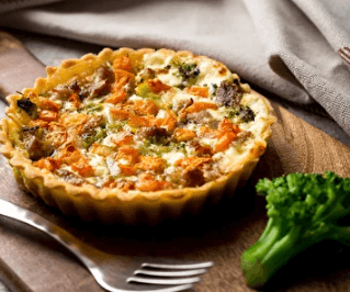 Мини пирог с курицей и брокколи 13 см