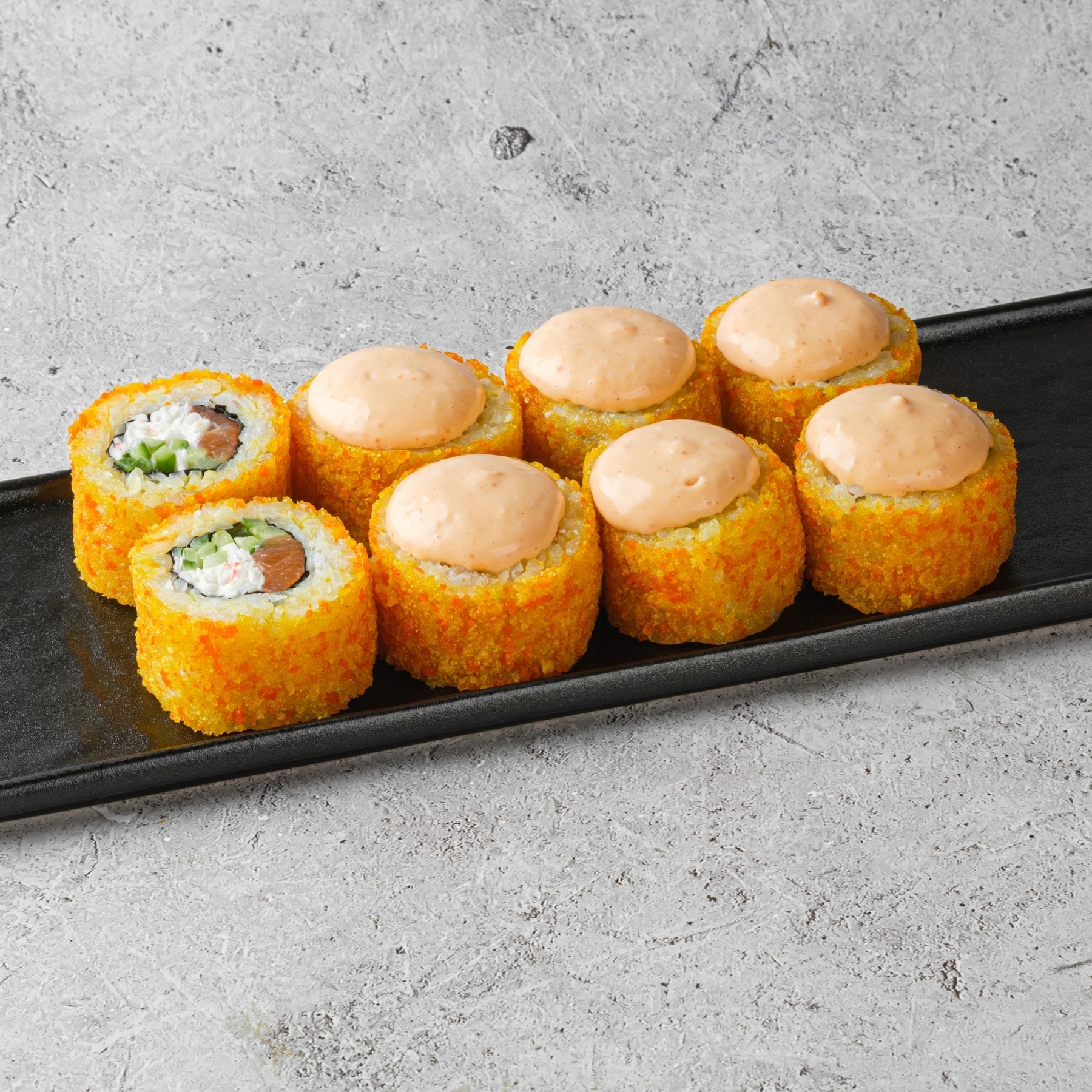 Ролл Лава темпура с лососем