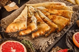 Кальцоне 4 сыра