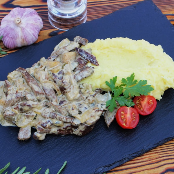 Бефстроганов из телятины