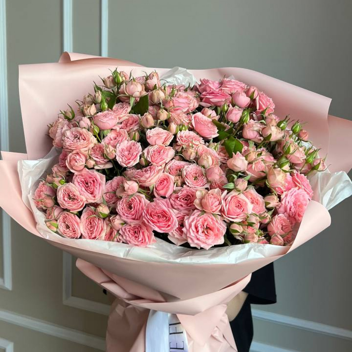 Моно букет из кустовых роз 49 (предзаказ)